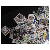 BIG LOT OF BASEBALL TRADING CARDS