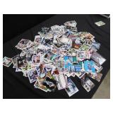 BIG LOT OF BASEBALL TRADING CARDS