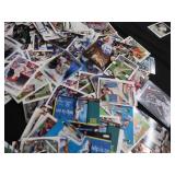 BIG LOT OF BASEBALL TRADING CARDS