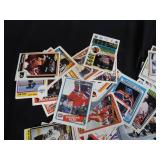 LOT OF HOCKEY TRADING CARDS