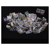 LOT OF BASEBALL TRADING CARDS