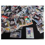LOT OF BASEBALL TRADING CARDS