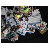 LOT OF FOOTBALL TRADING CARDS