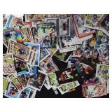 LOT OF FOOTBALL TRADING CARDS