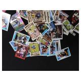 LOT OF FOOTBALL TRADING CARDS