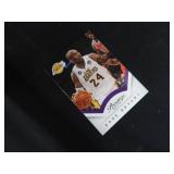 LOT OF FOOTBALL TRADING CARDS