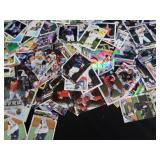 BIG LOT OF BASEBALL TRADING CARDS