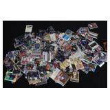 PRETTY BIG LOT OF BASEBALL TRADING CARDS