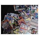 PRETTY BIG LOT OF BASEBALL TRADING CARDS