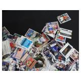 PRETTY BIG LOT OF BASEBALL TRADING CARDS