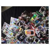 SIZEABLE LOT OF BASEBALL TRADING CARDS