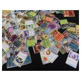 LOT OF POKEMON TRADING CARDS