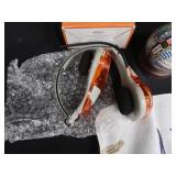 ASSORTMENT OF COLLECTIBLE SPORTS ITEMS