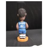 ASSORTMENT OF COLLECTIBLE SPORTS ITEMS