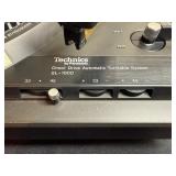 Panasonic Technics SL-1900 Direct Drive Automatic Turntable System