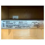 Whirlpool MT3070SHB-0 Microwave Oven - 700W, 120V, Built-In (Apr 1999)