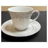 Noritake Legendary Sweet Leilani Teacups & Saucers - 8 pcs/ea