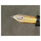 Sheaffer Desk Fountain Pen on Green Onyx Desk Stand w 14K Nib