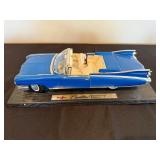 Models Maisto Cadillac Eldorado Biarritz (1959) & Indian Motorcycle & Harley-Davidson FLSTS Springer