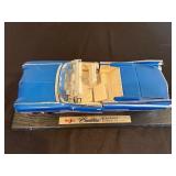 Models Maisto Cadillac Eldorado Biarritz (1959) & Indian Motorcycle & Harley-Davidson FLSTS Springer