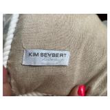 Kincaid Heritage King Four-Poster Bed - Dark Mahogany, Twisted Posts, Carved Details - Inc Kim Seibert Bed Coverings - Does NOT Inc Mattress