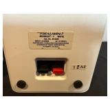 Realistic Minimus-7 White Speakers (Lot of 2)