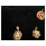 Bird Nests Pendants & Cork Key Chains Jewelry Set - Wire-Wrapped Nest Pendants in Display Case