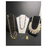 Three-Piece Necklace Set - Garnet Red & Mint Bead Necklace, White Bone Collar, Brown Bead Chain, Giraffe Pin