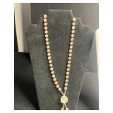 VTG Green Stone Knotted Bead Necklace with Gold Floral Pendant, Earrings & Gold Chain Necklace