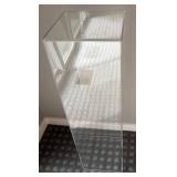 DR - Lucite Pedestal - Clear Acrylic Display Stand