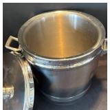 DR - Barware Set including Ice Buckets, Bottle Stoppers and Shaker Tin