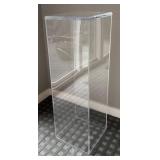 DR - Lucite Pillar Display Stand