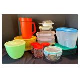 DR - Assorted Food Storage Containers - Tupperware, Snapware, Glasslock, Komax and More