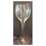 P - Eight Elegant Tall Wine Glasses