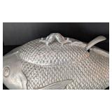 UL - Fish-Shaped Decorative Soup Tureen with Lid