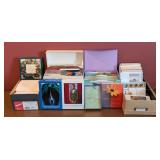 UL - Greeting Cards & Envelopes (Lot of 250)