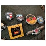 UL - Vintage Austrian Tyrolean Felt Hat - With Collectible Crest Pins