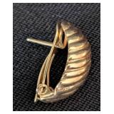 K - Pair of 14K Yellow Gold Clip Hoop Earrings