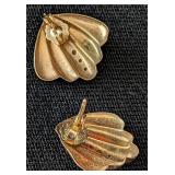 K - AV 14K Gold Diamond Clip-On Earrings