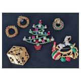 K - Christmas Brooches & Earrings (Tree, Wreath & Gift Box) (Lot of 4)