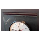 LB - Oggetti Clear Glass Desk Clock