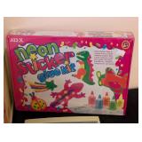 LB - Winnie the Pooh Plastic Dishes & Storage Box - Assorted Children