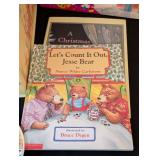 LB - Winnie the Pooh Plastic Dishes & Storage Box - Assorted Children