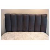 UL - King Size Upholstered Bed Frame with Black Headboard and Linens