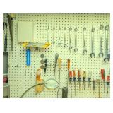 LLS - Craftsman Tool Chest w/ Vise & Assorted Hand Tools - Bench Lamp Included