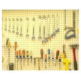 LLS - Craftsman Tool Chest w/ Vise & Assorted Hand Tools - Bench Lamp Included