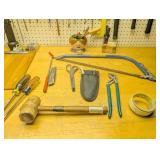 LLS - Craftsman Tool Chest w/ Vise & Assorted Hand Tools - Bench Lamp Included