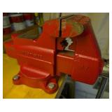 LLS - Craftsman Tool Chest w/ Vise & Assorted Hand Tools - Bench Lamp Included