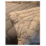 LB - Royal Sateen - Queen Size Reversible Comforter & Linens