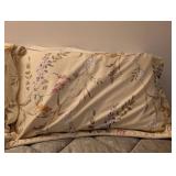 LB - Royal Sateen - Queen Size Reversible Comforter & Linens